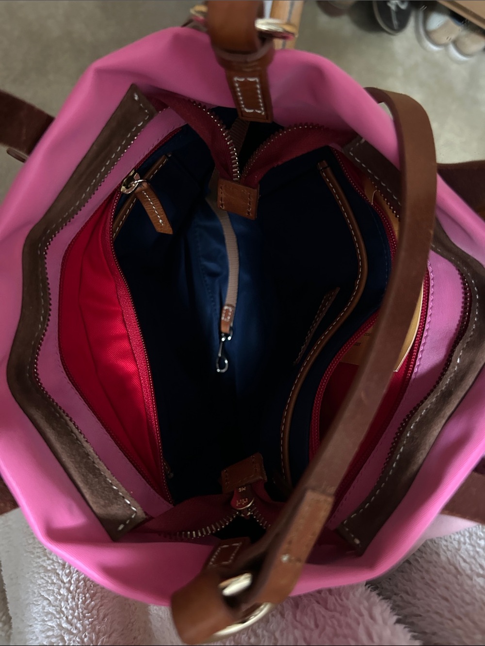 NWT Dooney & Bourke Pink Nylon Tote with Brown Leather Trim - Picture 2 of 7